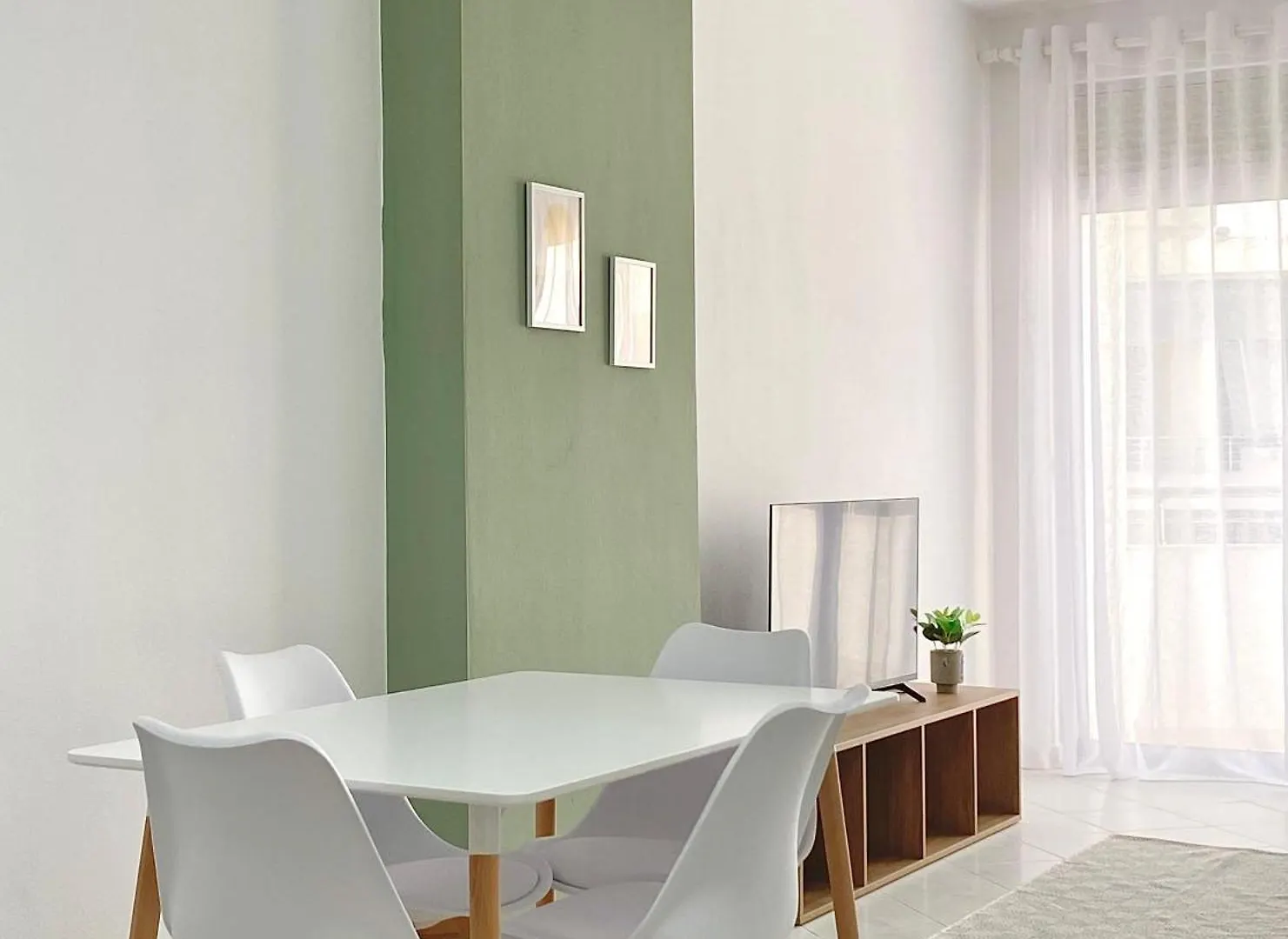 Lulu Suites- Lime Golem  Apartment Golem (Tirana)