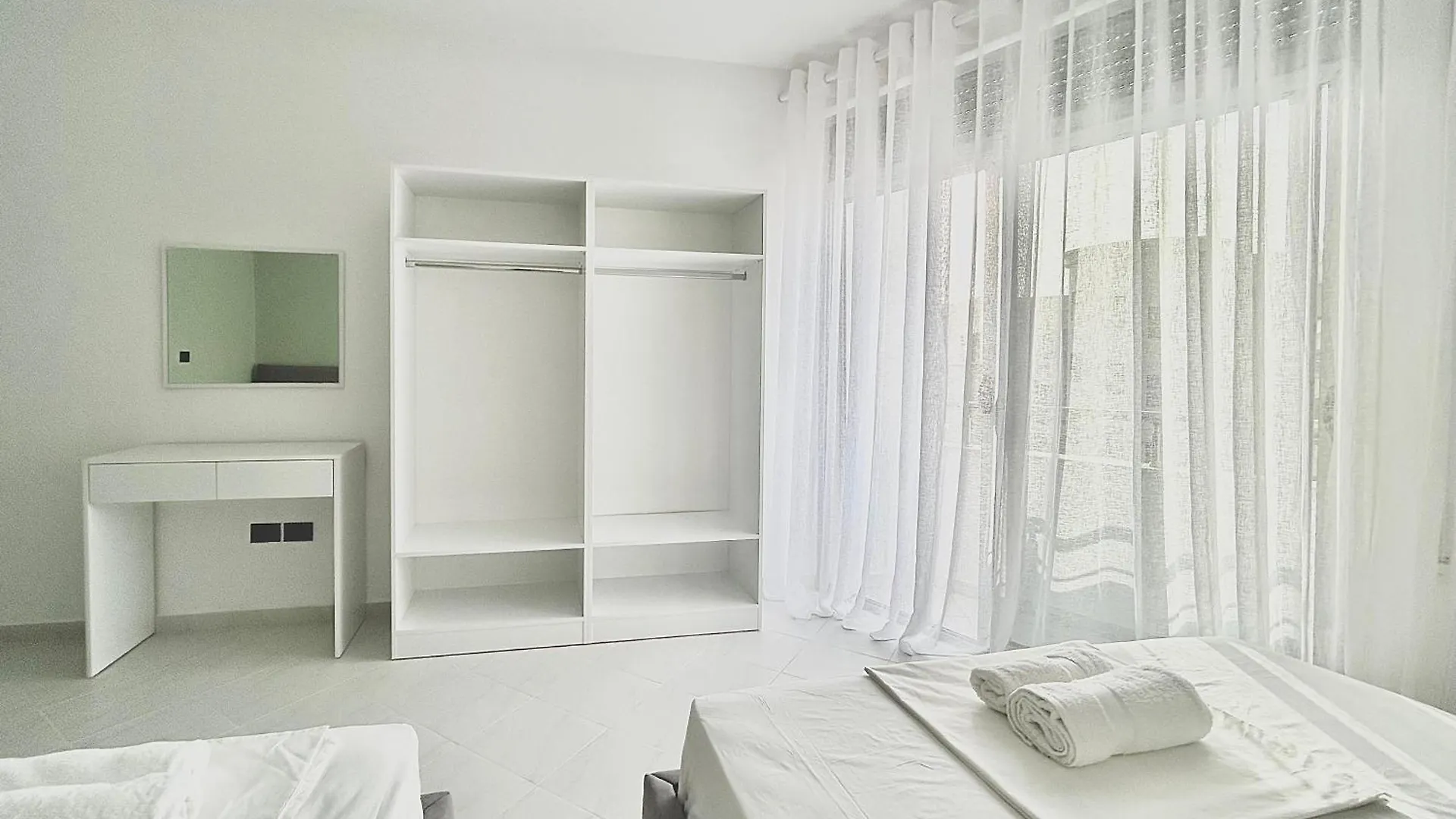 Lulu Suites- Lime Golem  0*, Golem (Tirana) Albania